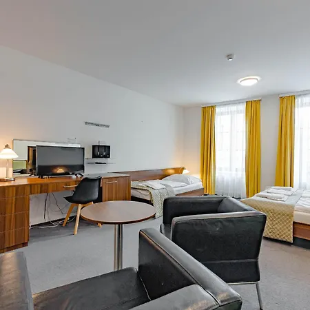 U Zvonu Hotel 4*