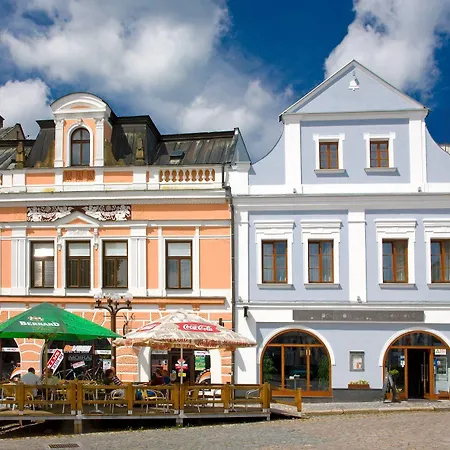 U Zvonu Hotel 4*