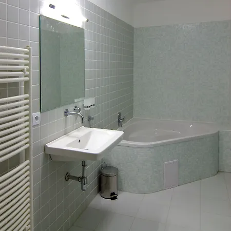 Hotel U Zvonu 4*