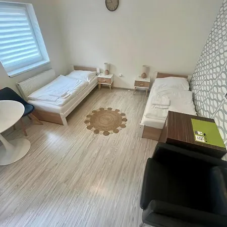 U Zvonu Hotel