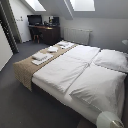 U Zvonu Hotell Rychnov nad Kneznou