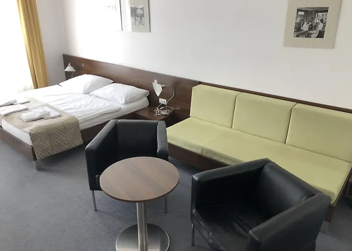 U Zvonu Hotel 4*
